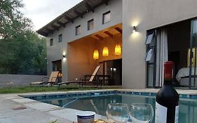 Afri Villa Stays - Luxury Bush Villa Hyena